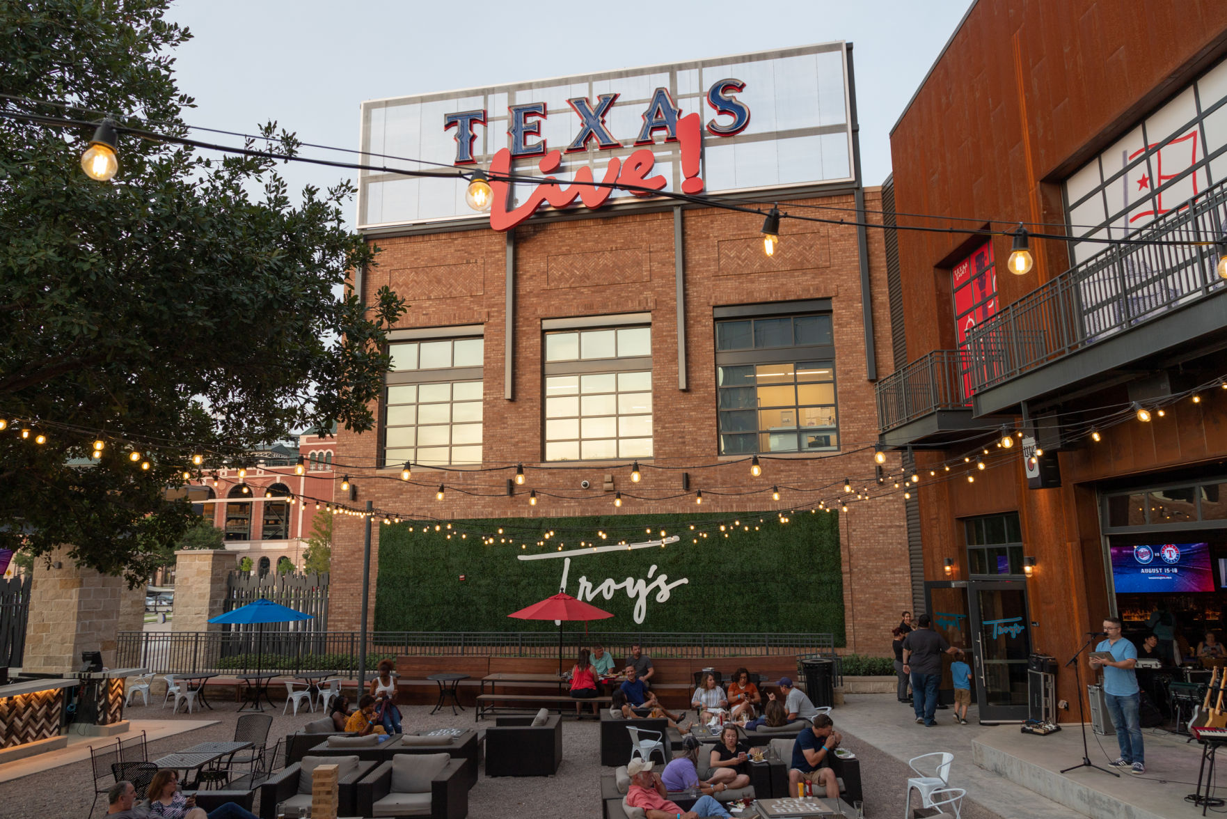 Puppies, paint parties and other events to do in the Metroplex this week Feb. 6-13